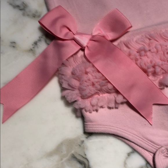 Mudpie pink onesie with ruffle and bow - Picture 2 of 7